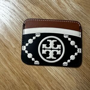 Tory Burch T MONOGRAM CONTRAST EMBOSSED CARD CASE